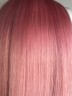 Натуральные нежно-розовые волосы